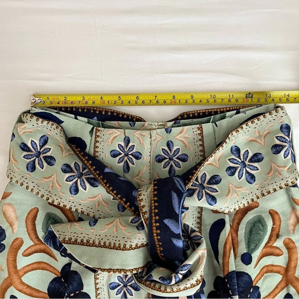 NWT FARM Rio Green Ocean Tapestry Belted Short 27 - Picture 12 of 13